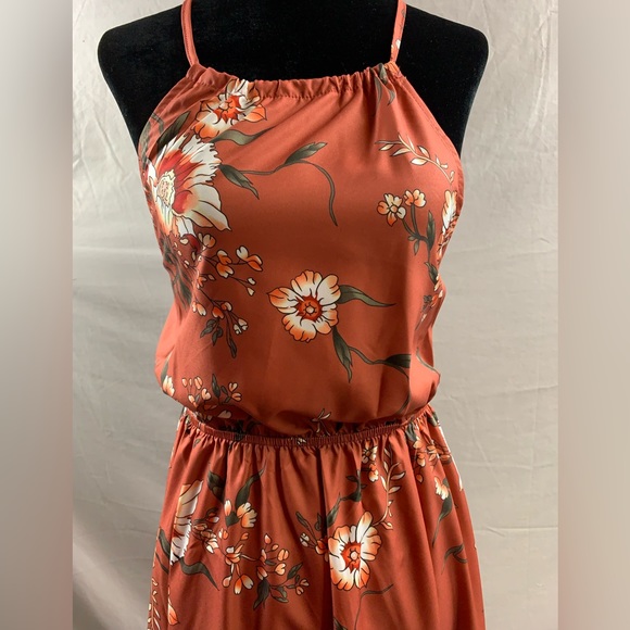 Redwood Floral Print Crisscross Backless Split Thigh Halter Dress - Picture 6 of 8
